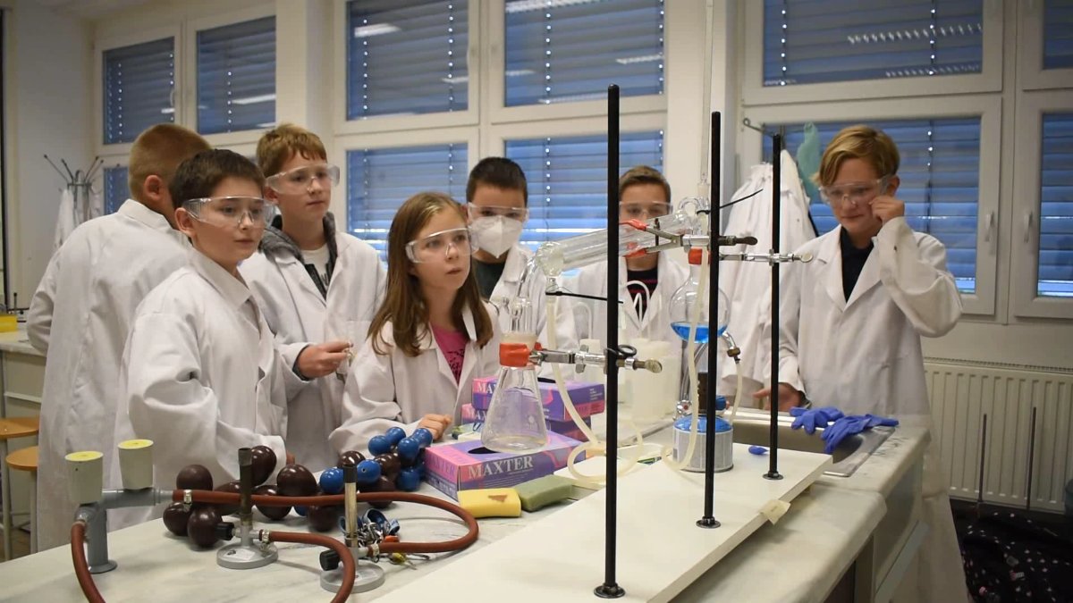 Kémia szakkör - trailer