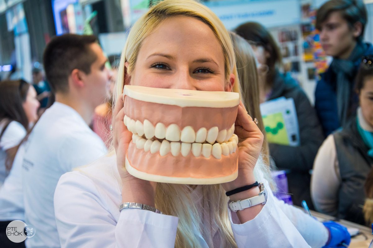 Kutatók Éjszakája a Pécsi Tudományegyetem Klinikai Központ egységeiben